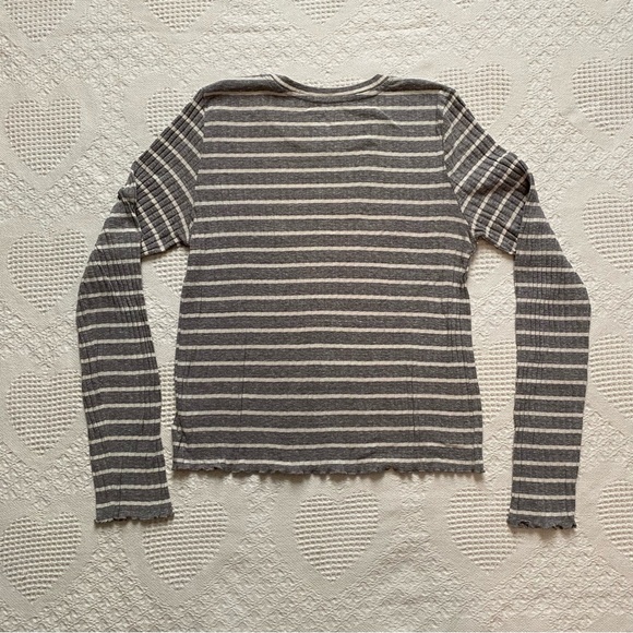 $5 or 3/$10 American Eagle Striped Long Sleeve Shirt Size Large - Picture 2 of 4